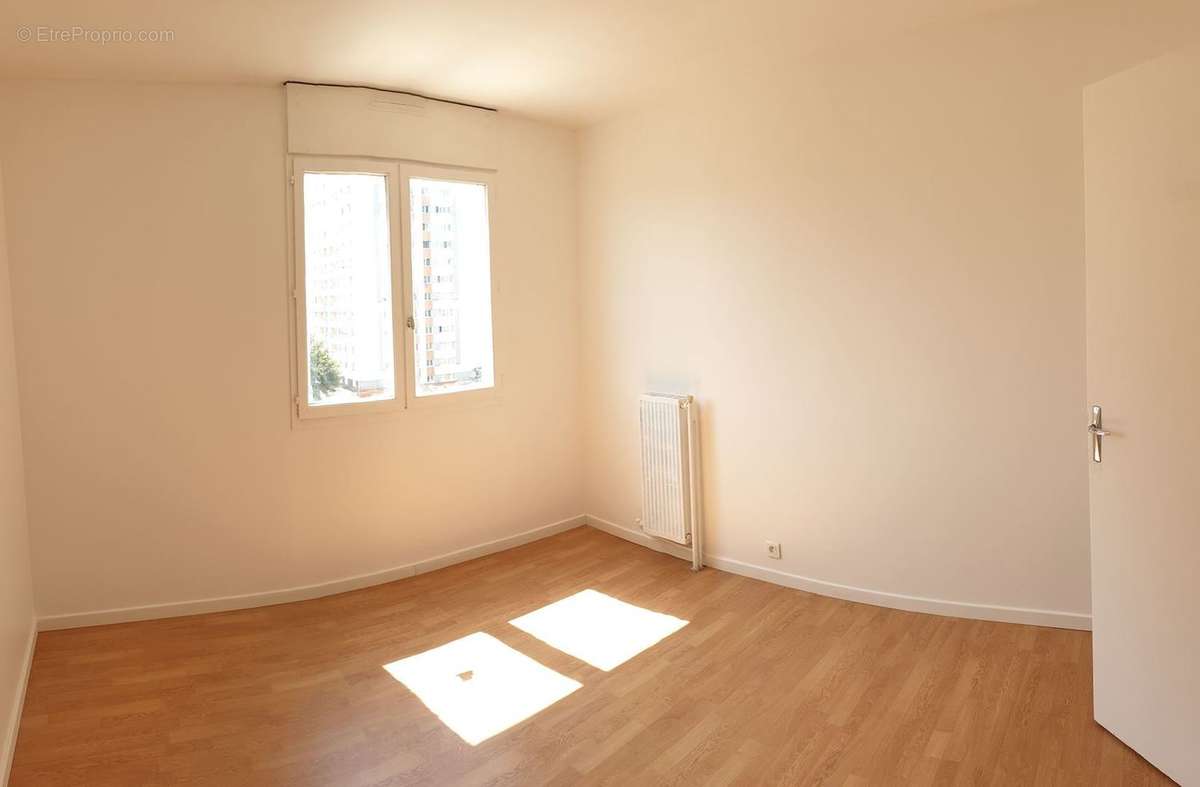 Appartement à EPINAY-SUR-SEINE