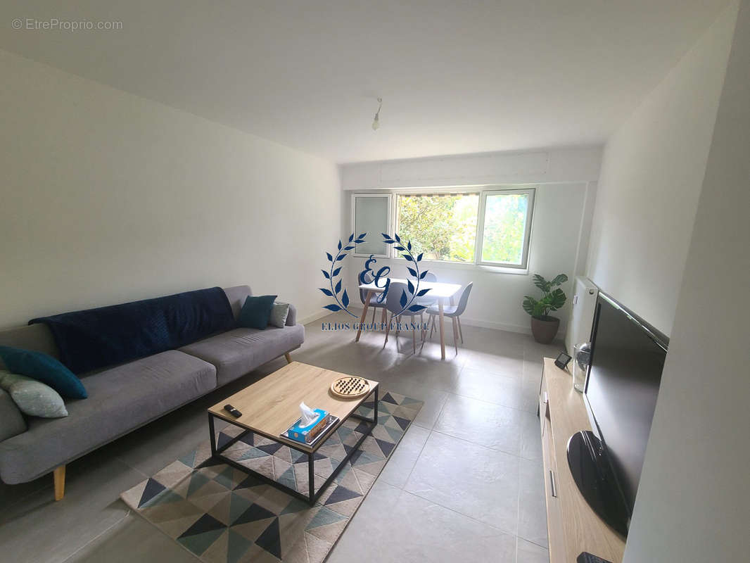 Appartement à HYERES