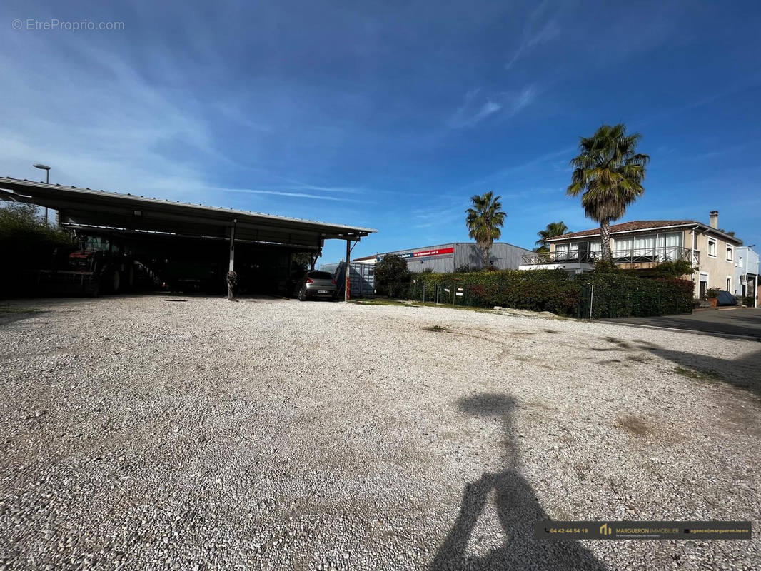 Appartement à CHATEAUNEUF-LES-MARTIGUES