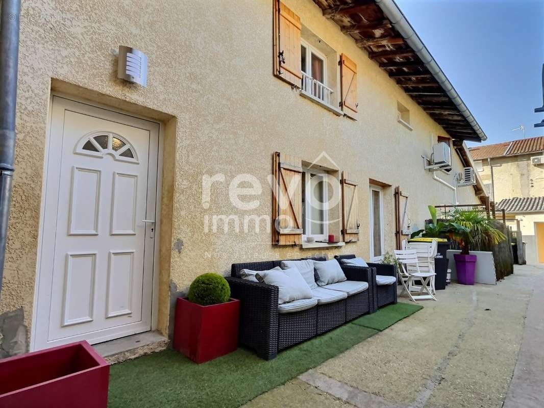 Appartement à VILLARS-LES-DOMBES