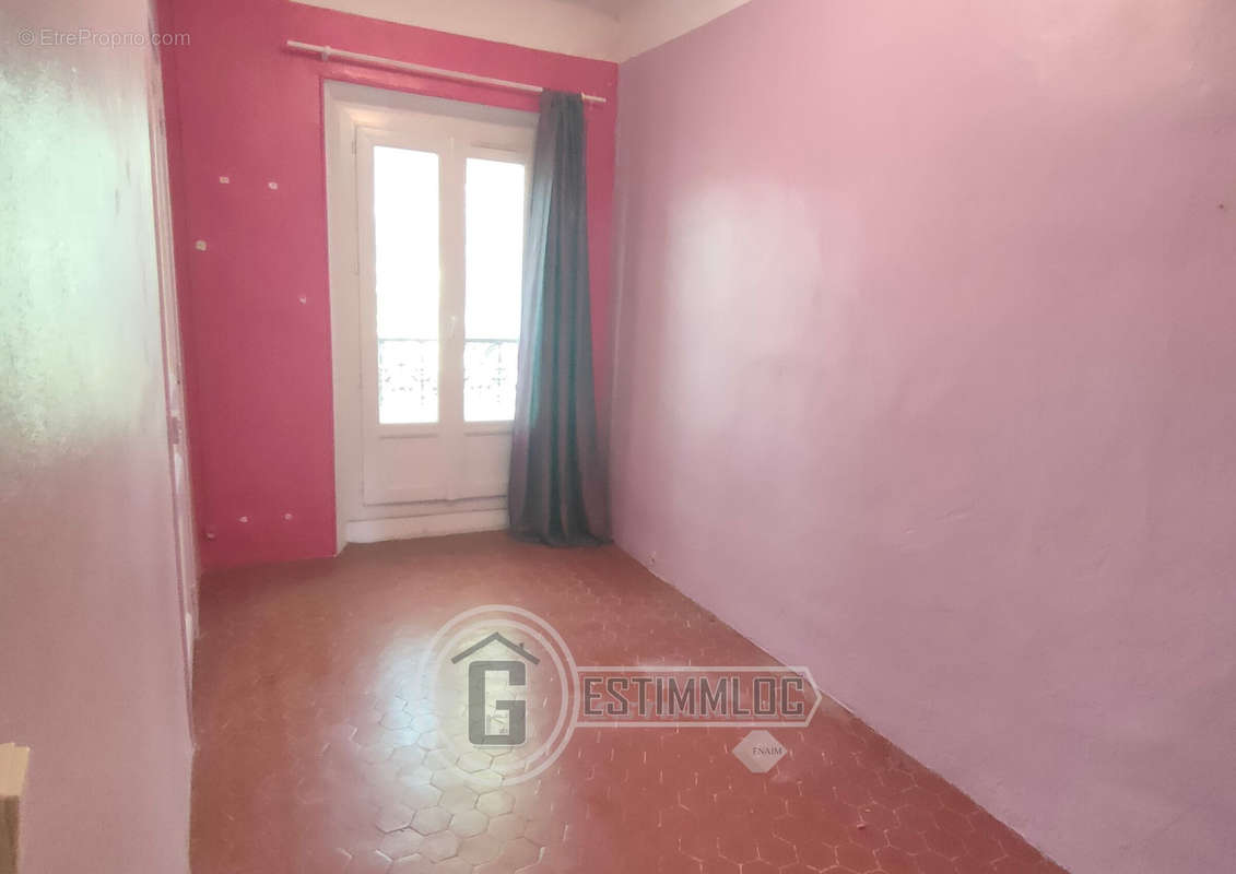 Appartement à SALERNES