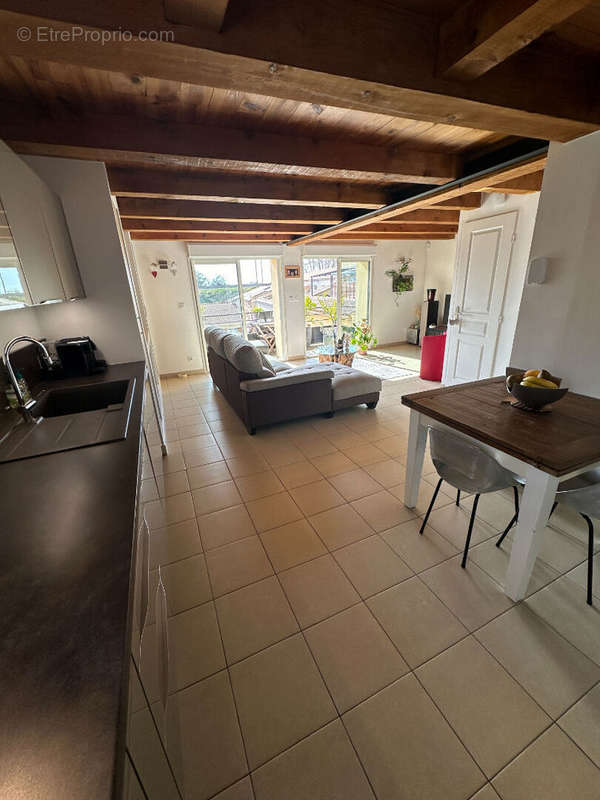 Appartement à SAINT-CYR-SUR-MER