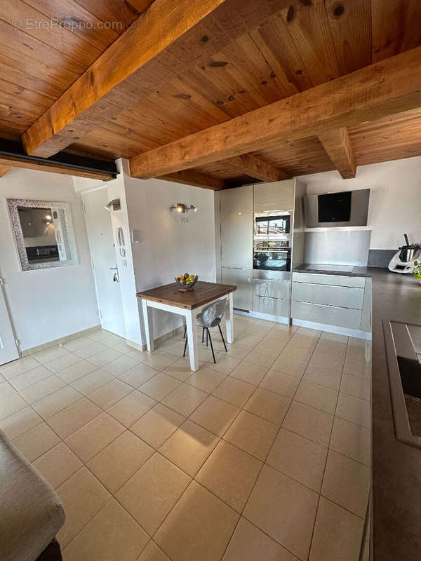 Appartement à SAINT-CYR-SUR-MER