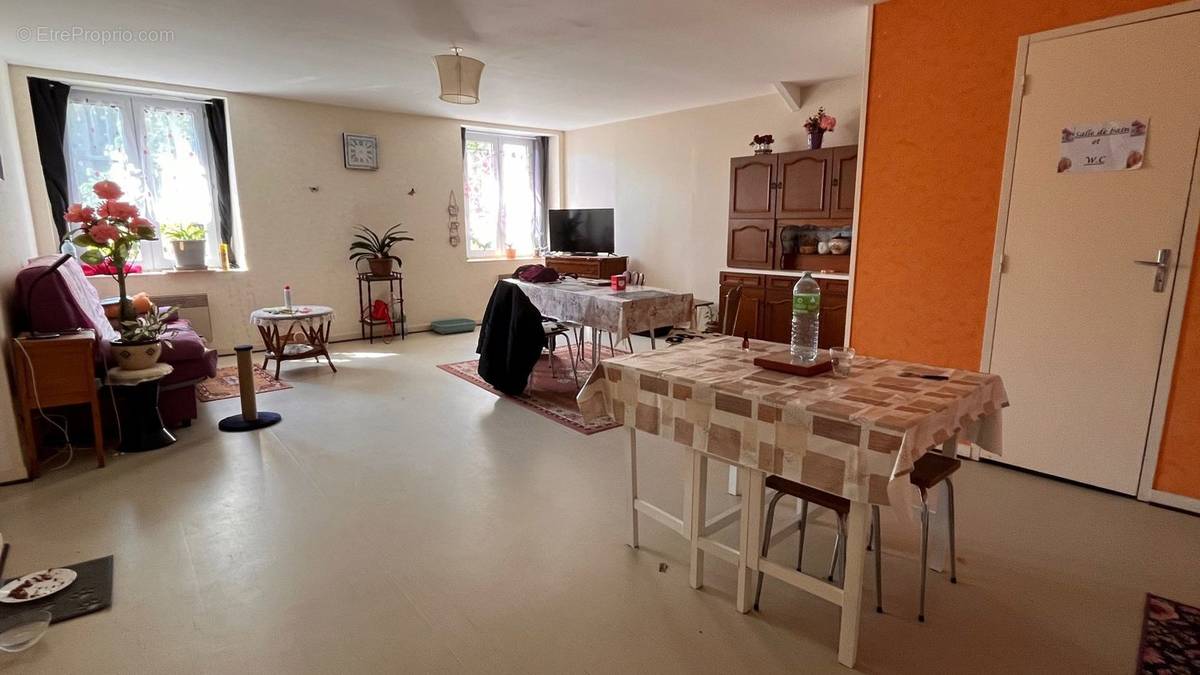 Appartement à BONNETABLE