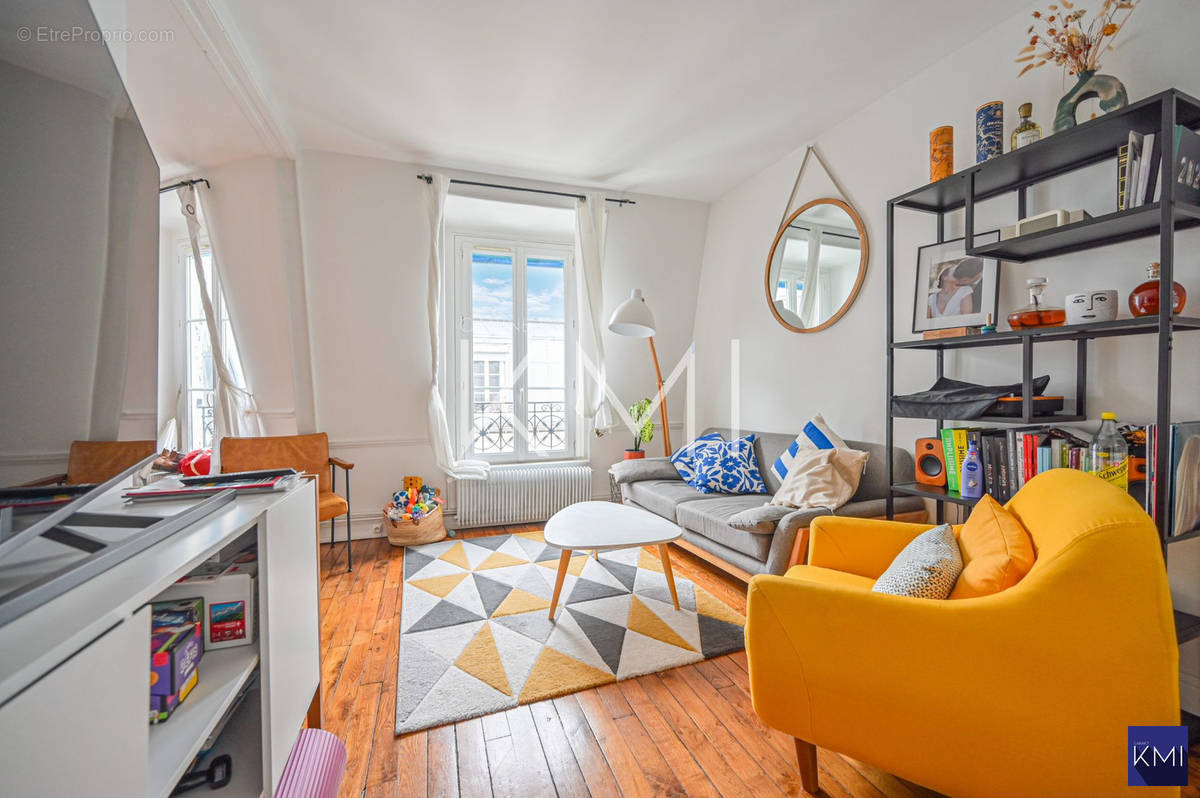 Appartement à PARIS-11E