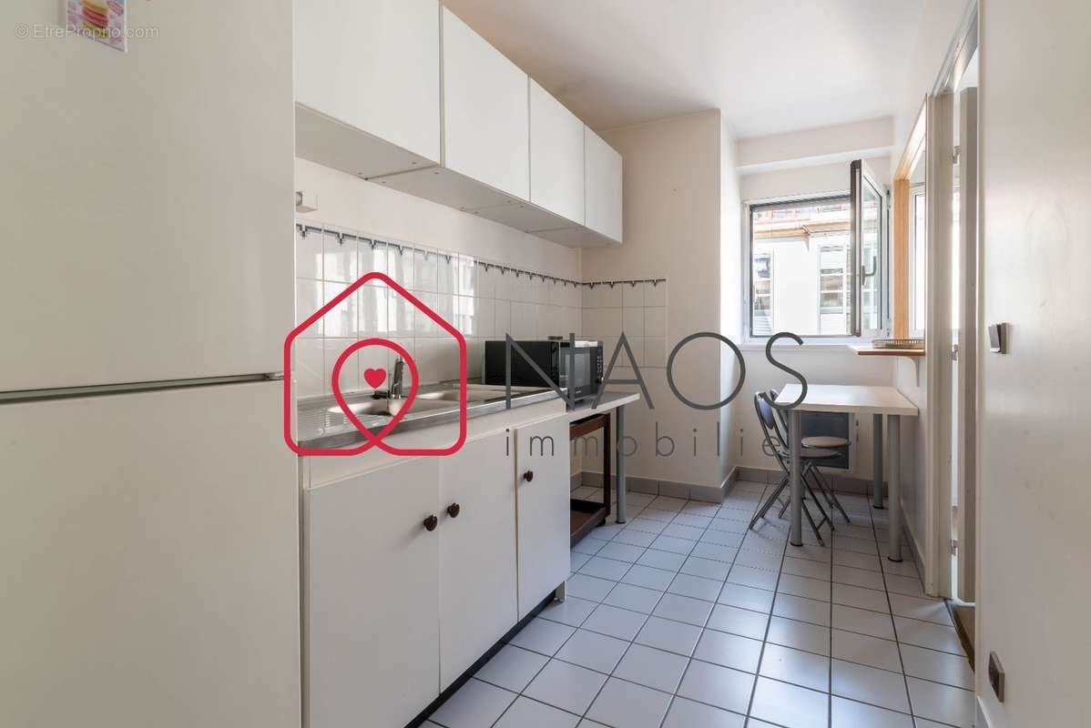 Appartement à PARIS-14E