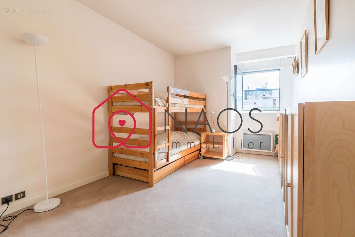 Appartement à PARIS-14E