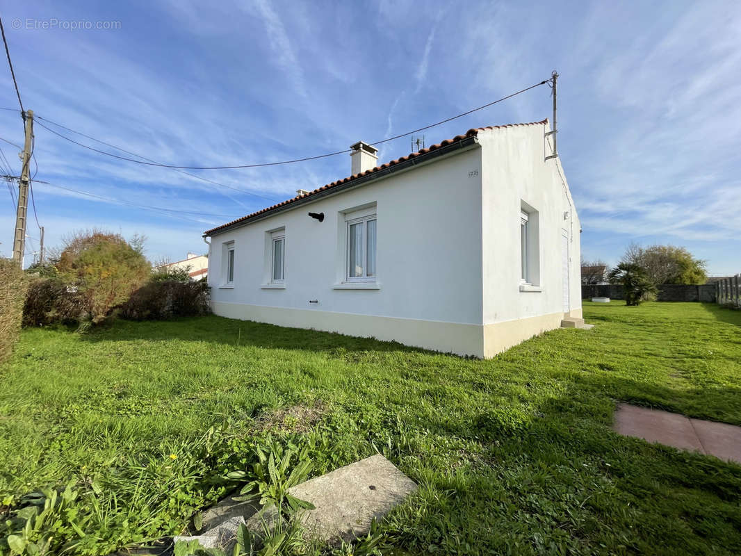 Maison à BEAUVOIR-SUR-MER