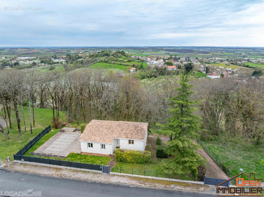 Maison à CANCON