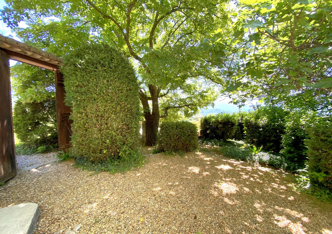 Maison à VAISON-LA-ROMAINE