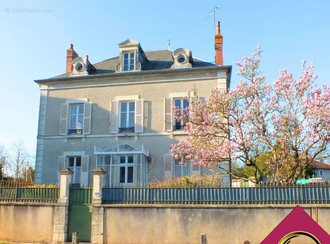 Maison à JOUET-SUR-L&#039;AUBOIS