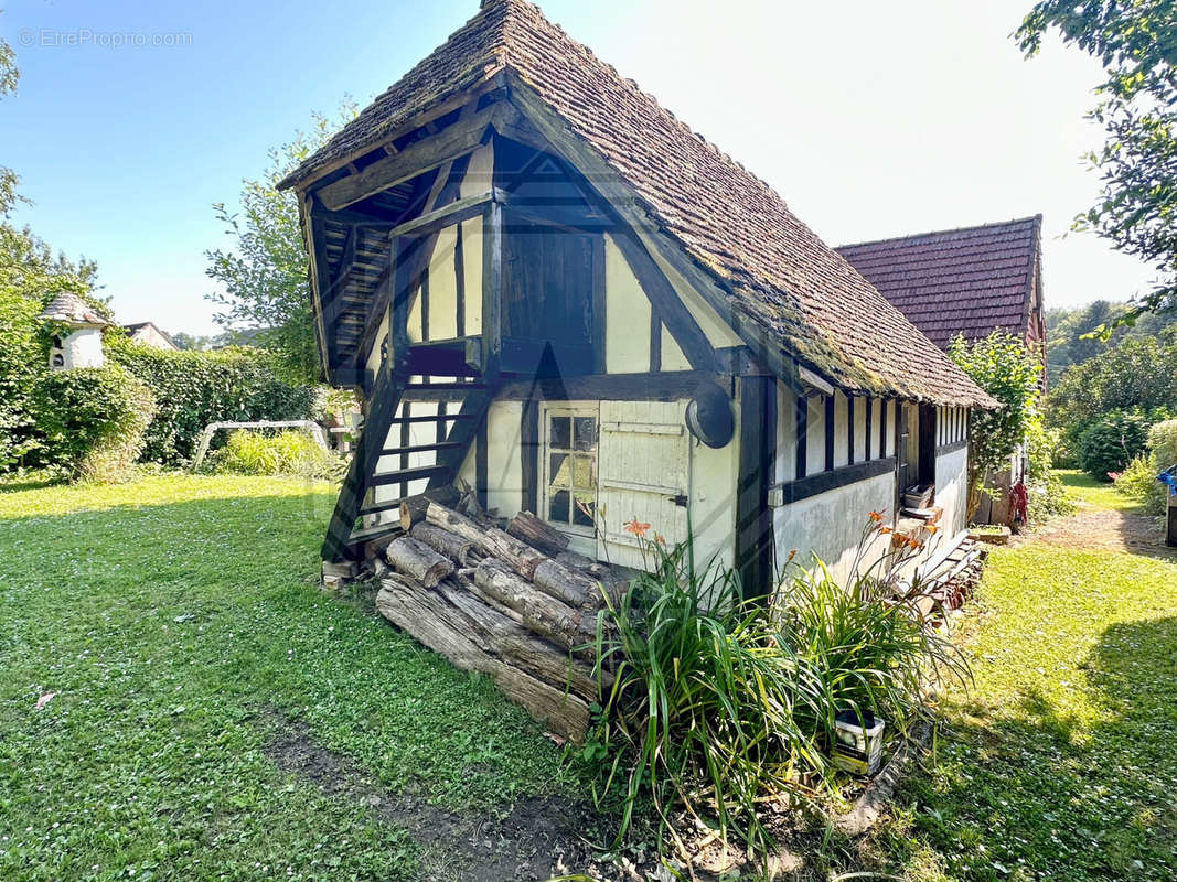 Maison à LE MESNIL-THERIBUS