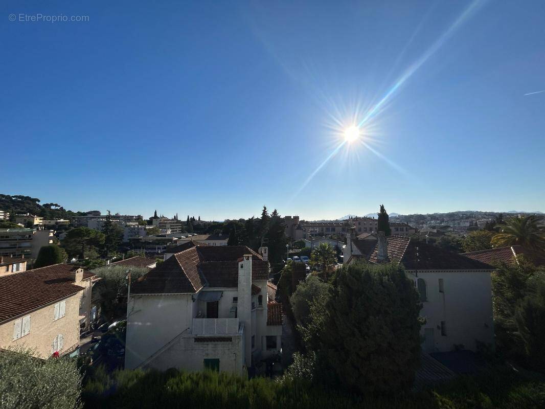 Appartement à LE CANNET