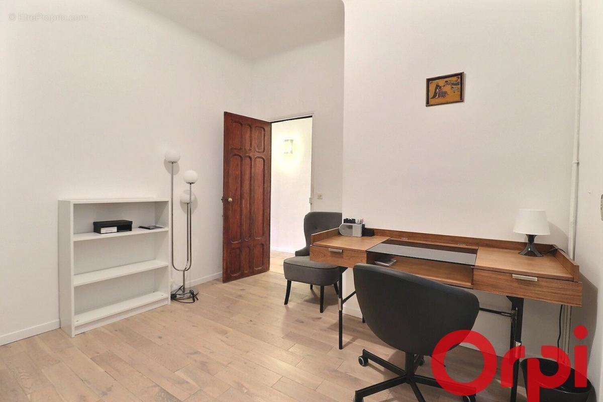 Appartement à MARSEILLE-7E