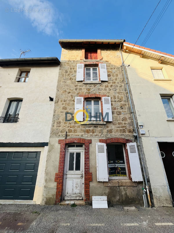 Maison à ESTIVAREILLES