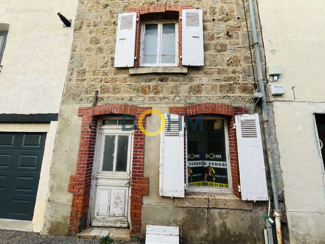 Maison à ESTIVAREILLES