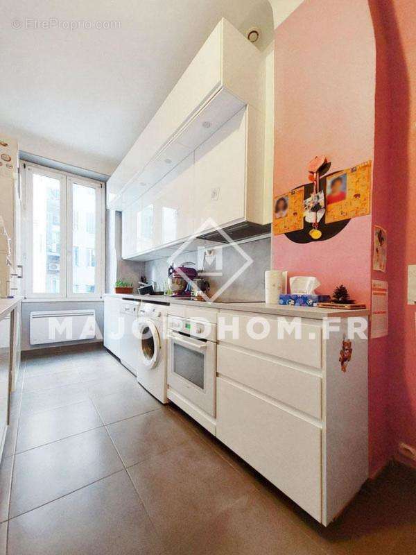 Appartement à MARSEILLE-6E