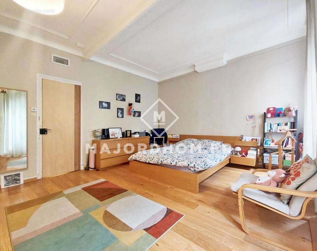 Appartement à MARSEILLE-6E