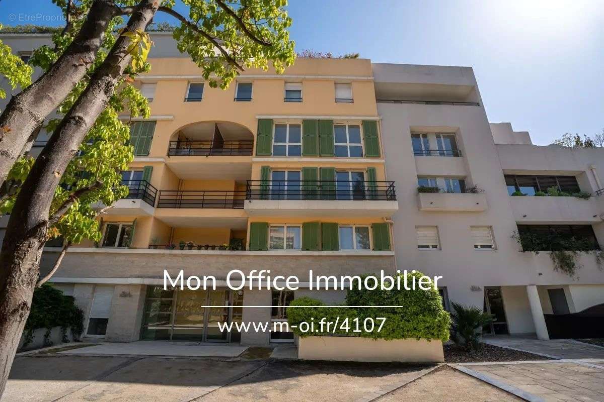 Appartement à MARSEILLE-8E