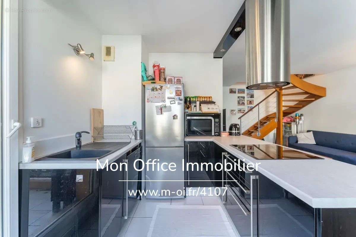 Appartement à MARSEILLE-8E