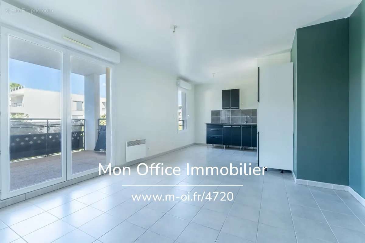 Appartement à MARSEILLE-9E