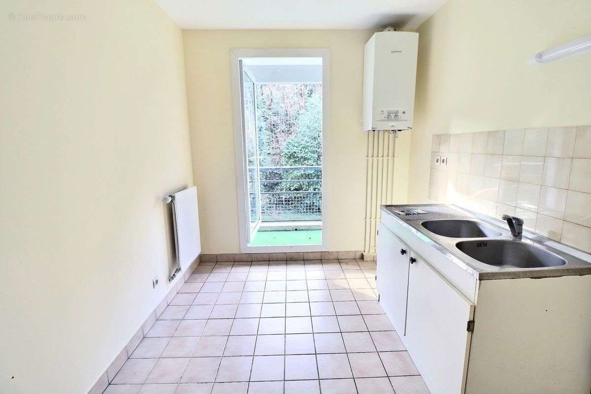 Appartement à LYON-9E