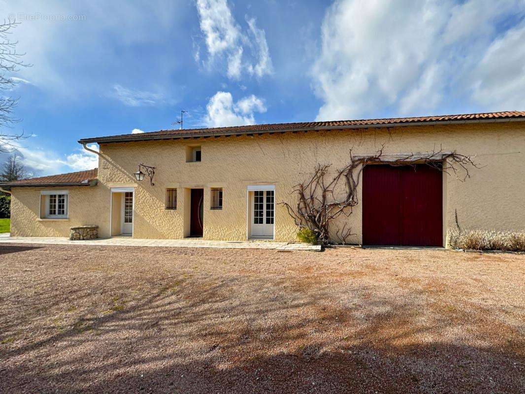 Maison à RAZAC-SUR-L&#039;ISLE