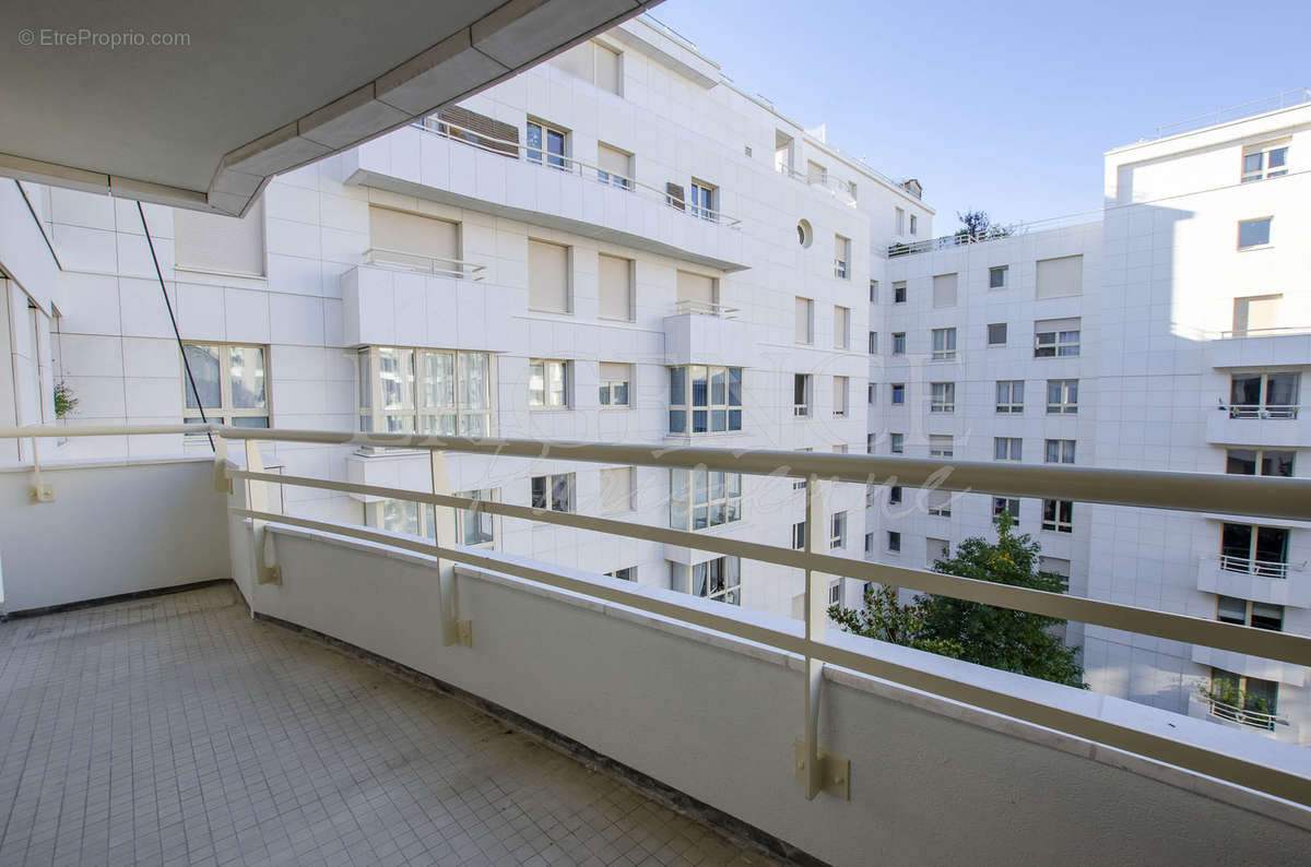 Appartement à LEVALLOIS-PERRET