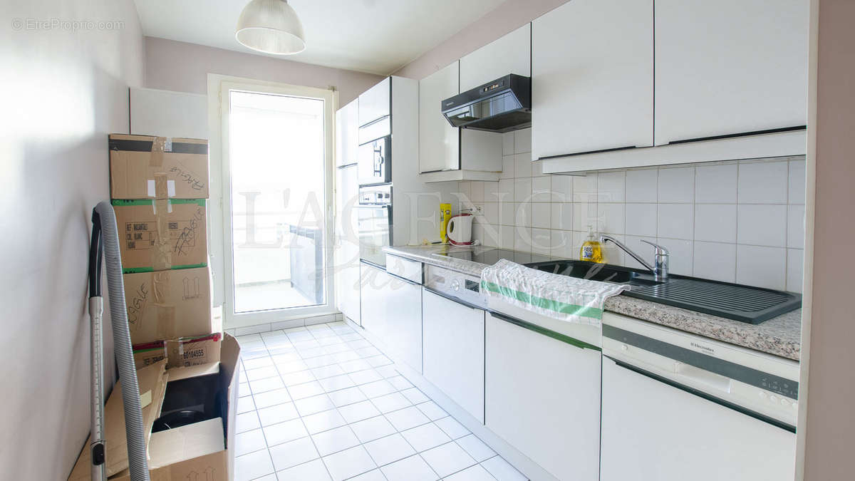 Appartement à LEVALLOIS-PERRET