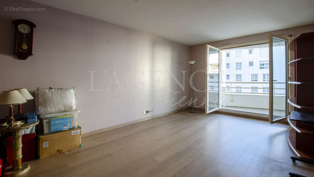 Appartement à LEVALLOIS-PERRET