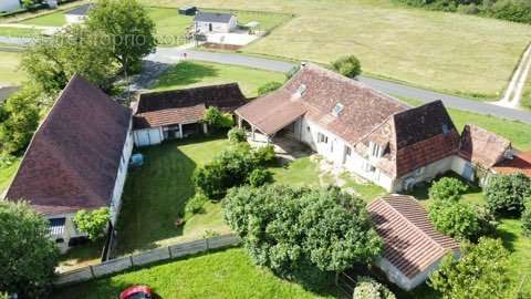 Maison à LA DOUZE