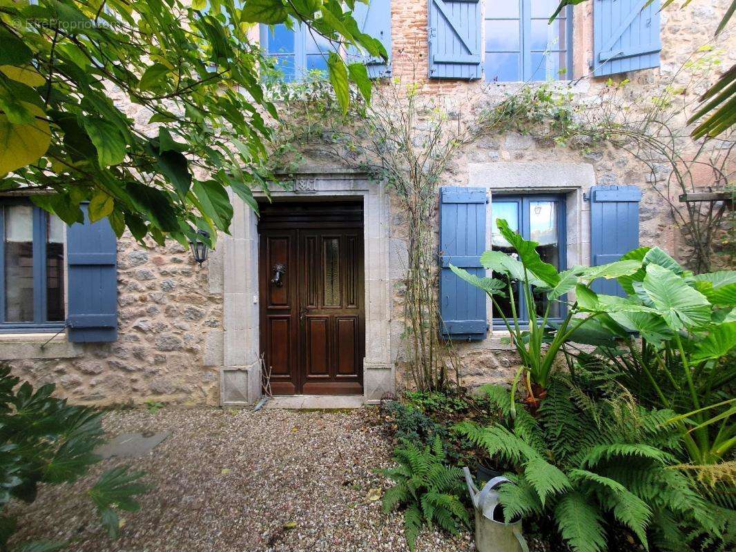 Maison à LA BASTIDE-L&#039;EVEQUE