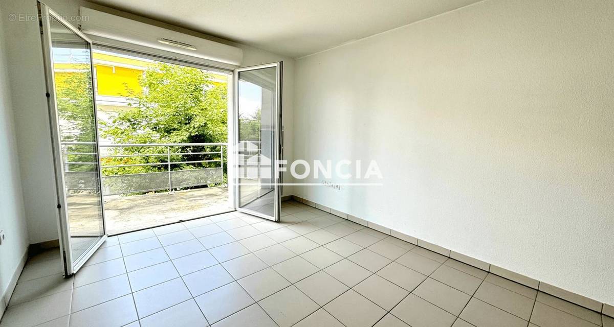 Appartement à AMBES