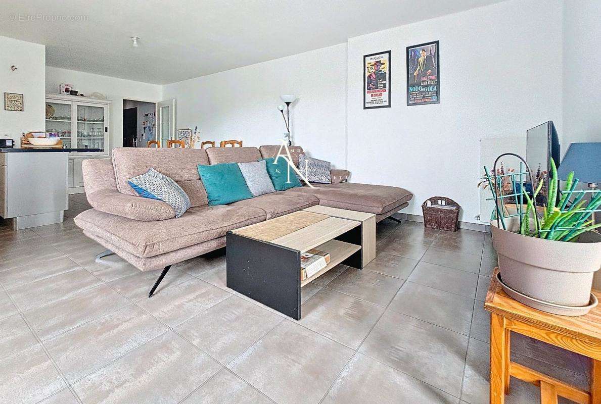 Appartement à ROSNY-SOUS-BOIS