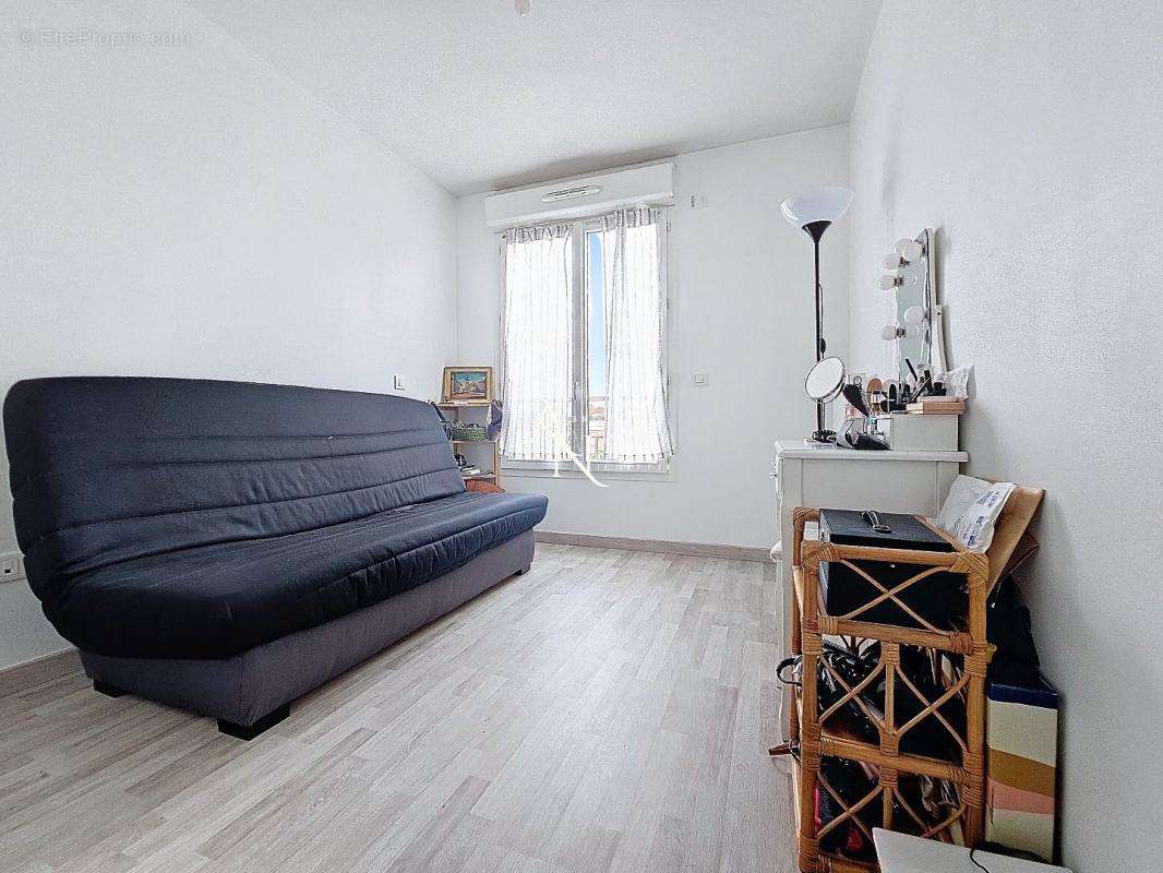 Appartement à ROSNY-SOUS-BOIS