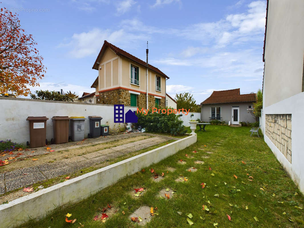 Maison à HOUILLES