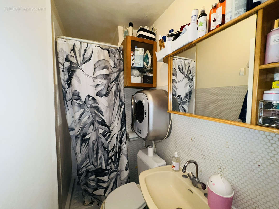 Appartement à PARIS-14E