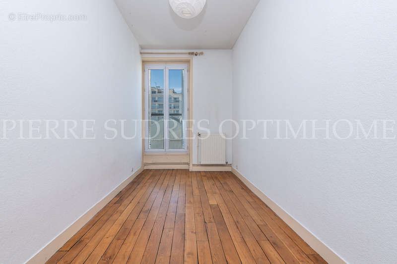 Appartement à PARIS-11E