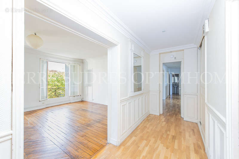 Appartement à PARIS-11E