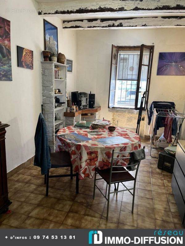 Appartement à MARSEILLE-3E