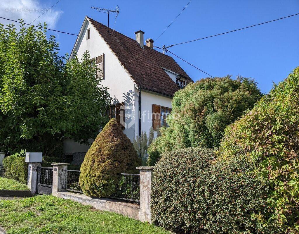 Maison à LOBSANN