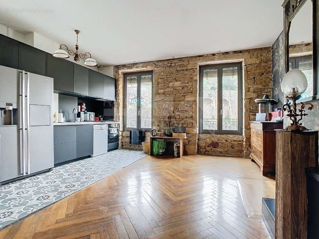 Appartement à LYON-5E