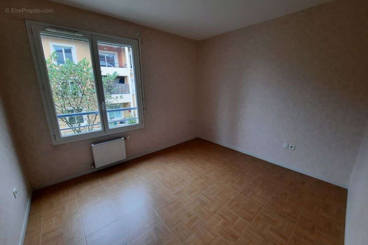 Appartement à RILLIEUX-LA-PAPE