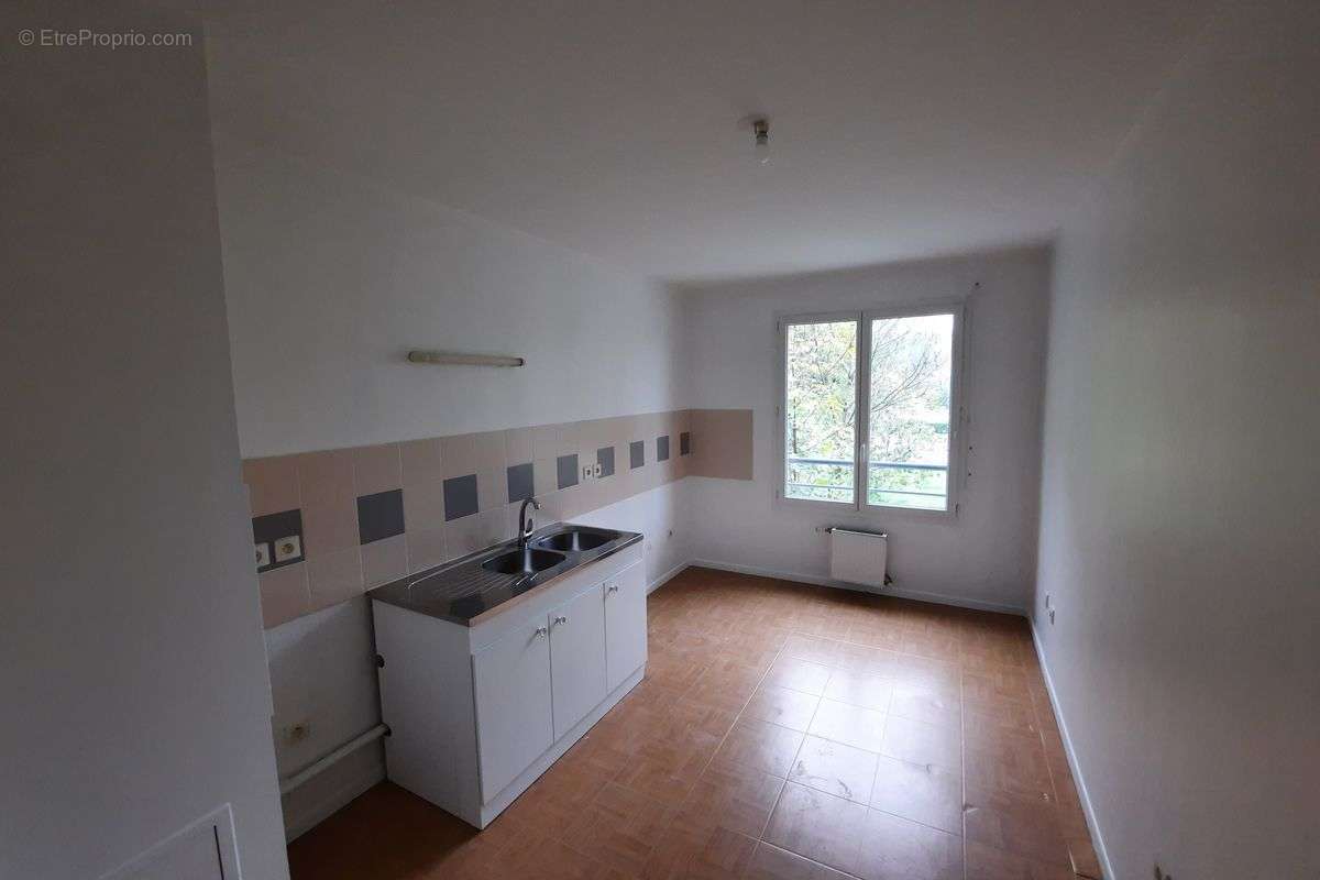 Appartement à RILLIEUX-LA-PAPE