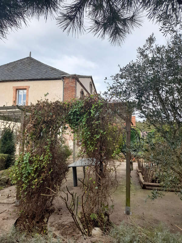 Maison à NEUVY-SUR-LOIRE