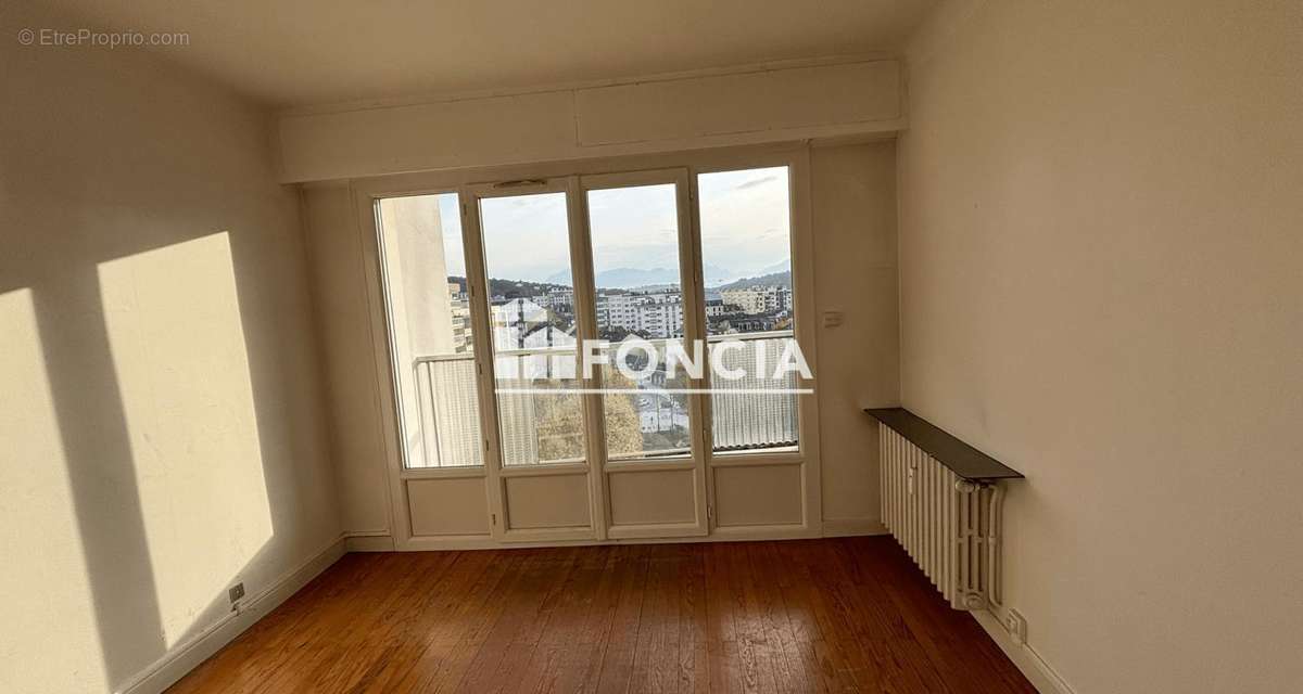 Appartement à AIX-LES-BAINS