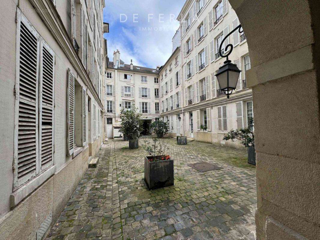 Appartement à PARIS-5E