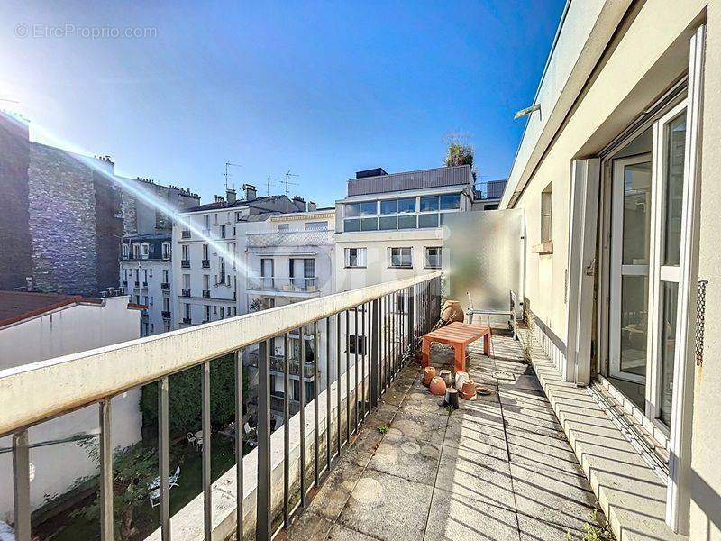 Appartement à PARIS-15E