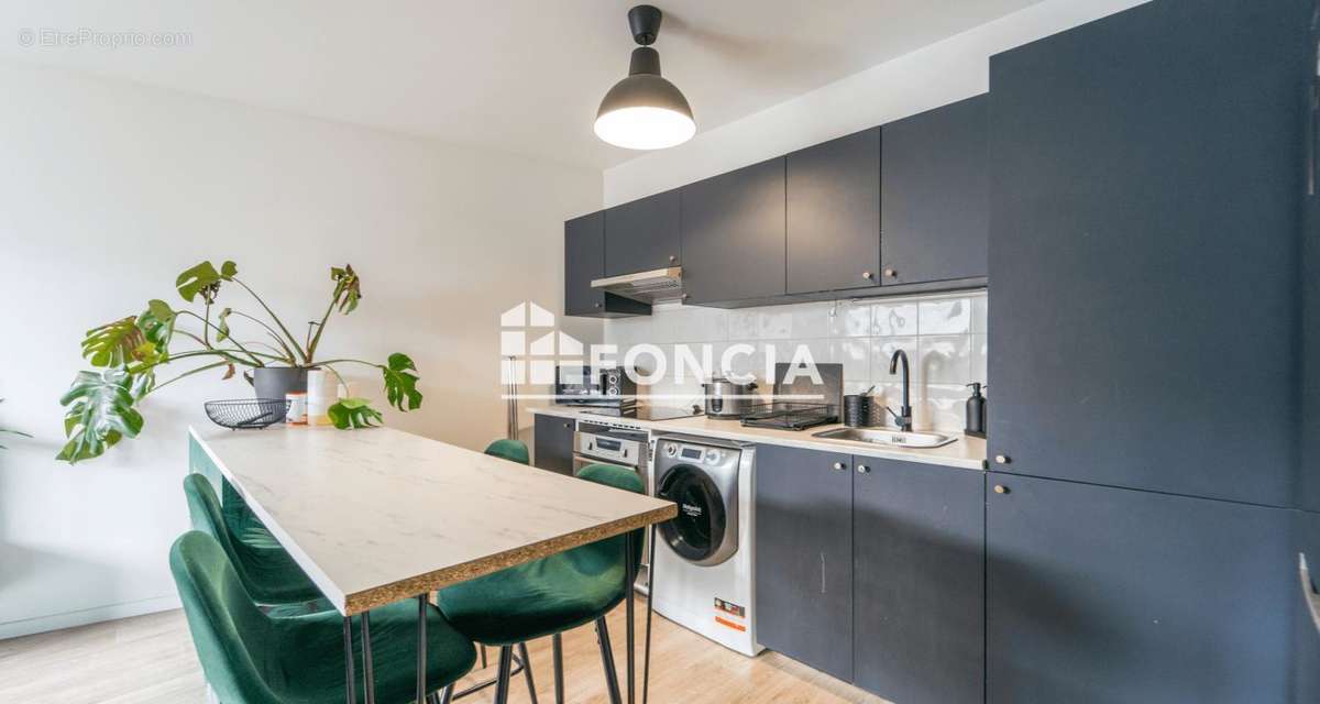 Appartement à AUBERVILLIERS