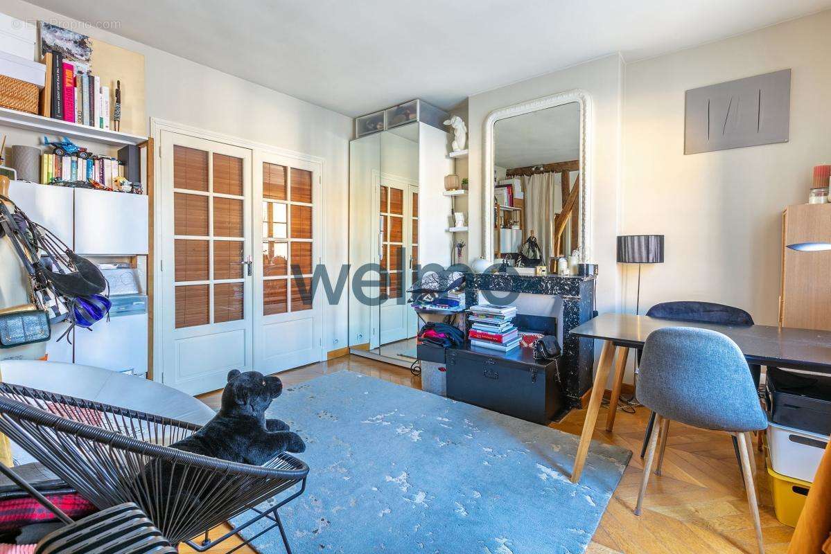 Appartement à PARIS-4E